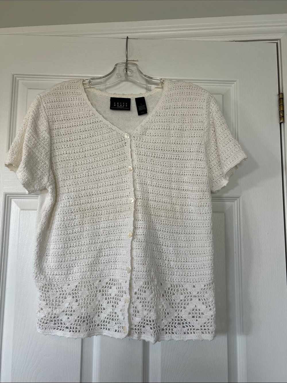 Crazy horse by Liz Claiborne Cream Crochet-Trim Button Front Short Sleeve Top